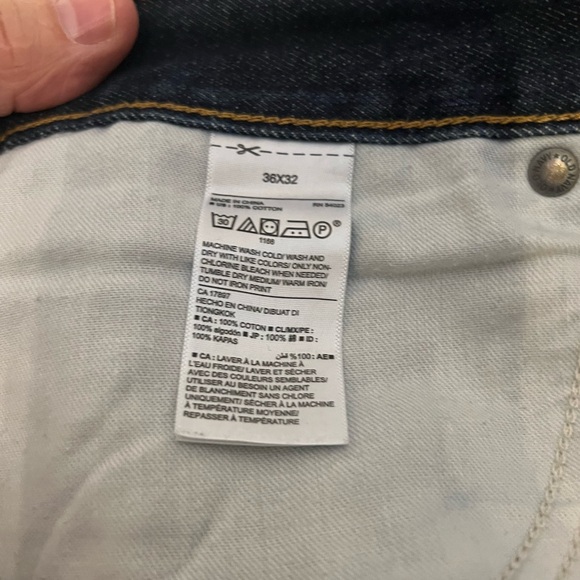 Old Navy jeans slim fit. 36x32 - Picture 4 of 4